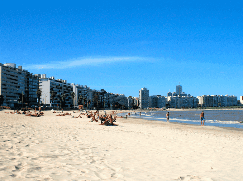 Montevidéu em janeiro: praia
