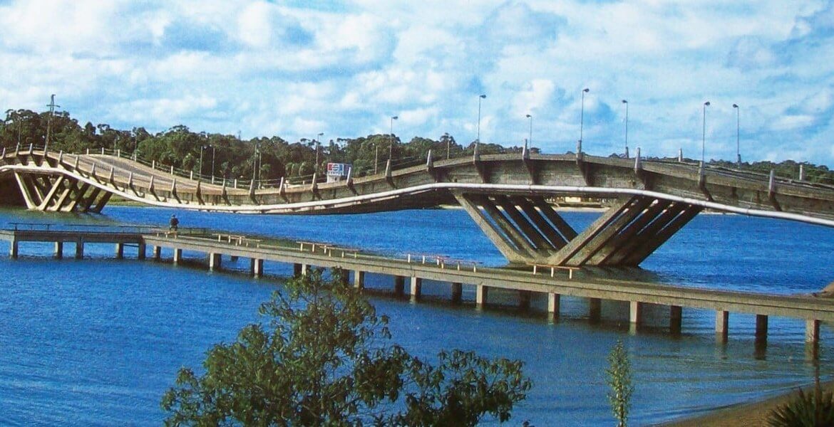 Roteiros de carro pelo Uruguai: Puente de La Barra - Ponte Ondulada