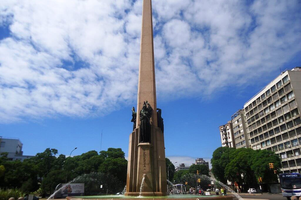 Roteiro de 3 dias em Montevidéu: Obelisco a los Constituyentes de 1830