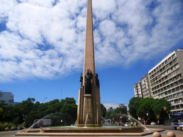 Roteiro de 3 dias em Montevidéu: Obelisco a los Constituyentes de 1830