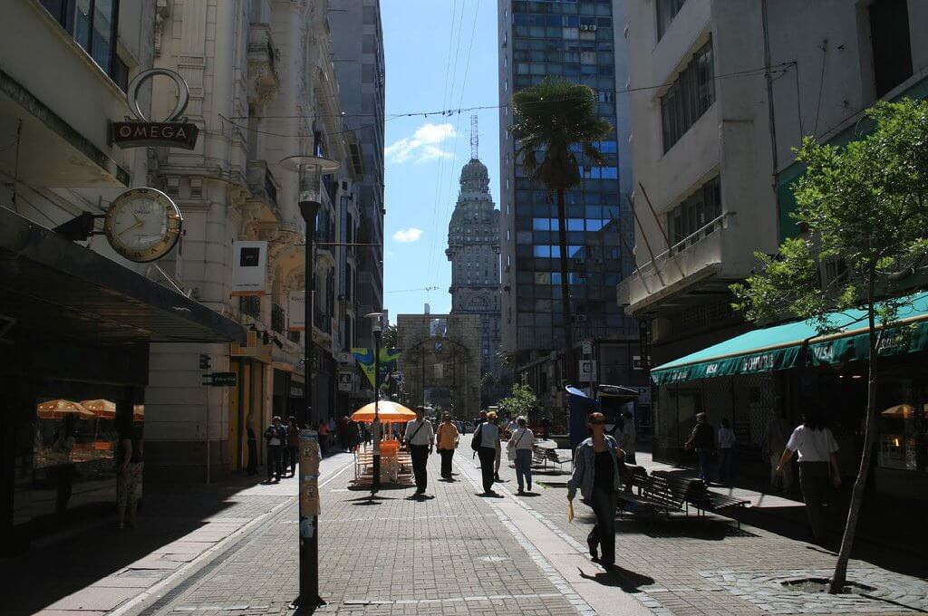 Peatonal Sarandí em Montevidéu